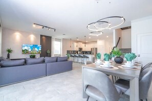 Dining - Gorgeous 9Bd SF w  Pool Champions Gate 9088 (Davenport)