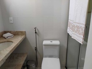 淋浴設備、提供毛巾、廁紙