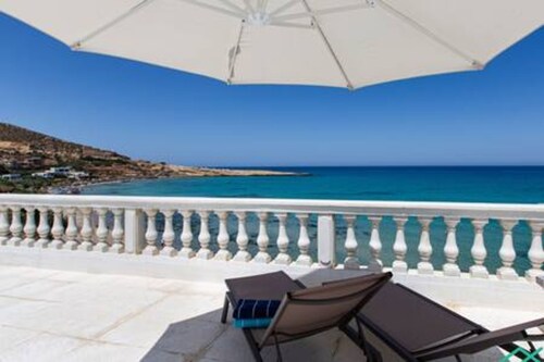Dar Barsha: Beach front white sand and happiness