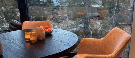 小屋, 2 间卧室, 露台, 山景 | 餐厅