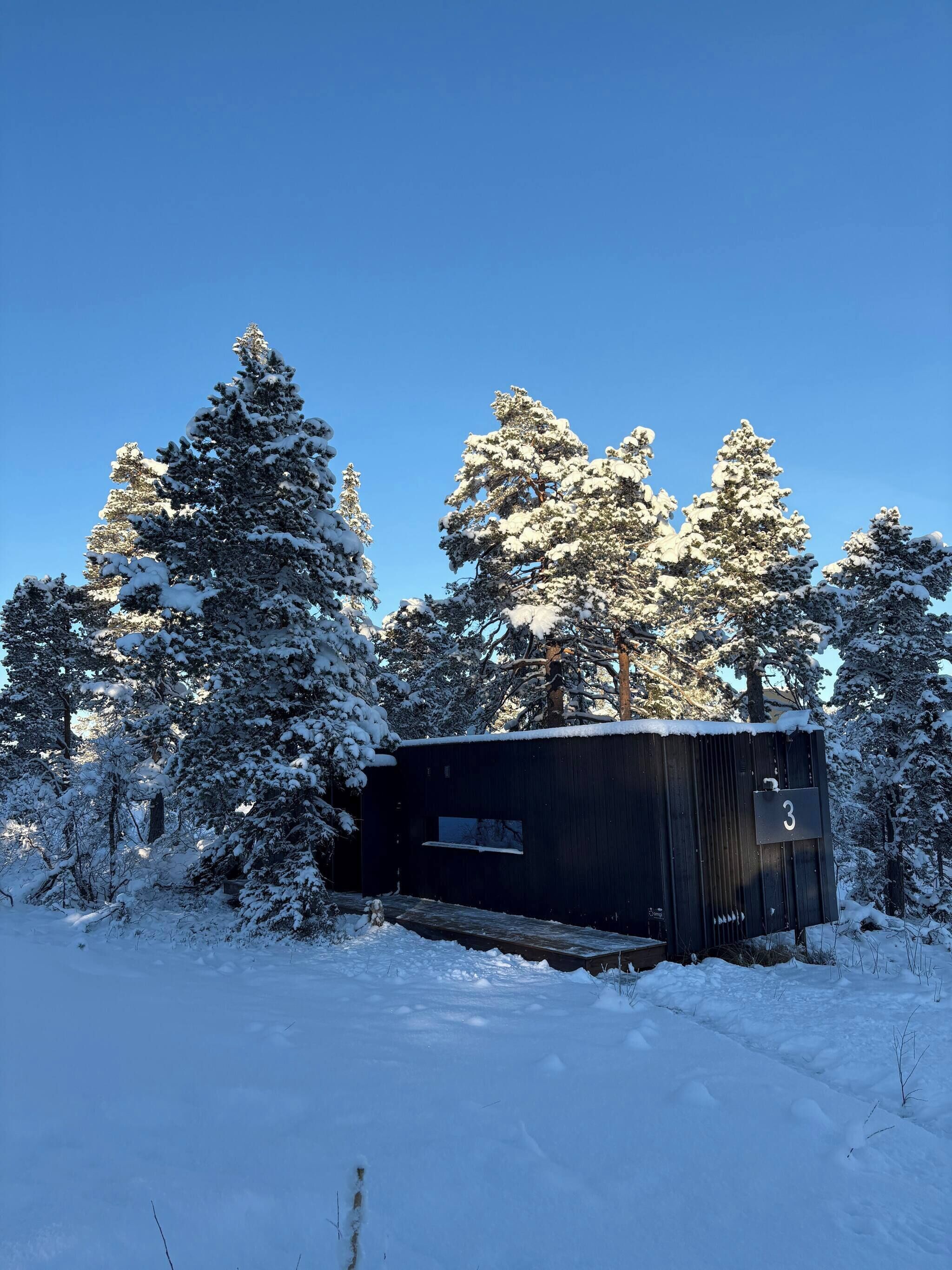 Cabin, 2 Bedrooms, Terrace, Mountain View | Property grounds
