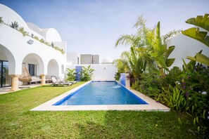 Pool - Modernity Villa exceptionnelle à Hammamet Centre (Hammamet Sud)