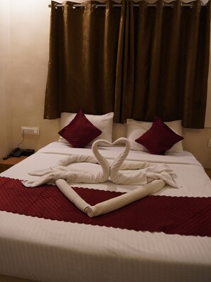 Economy Room | Free WiFi - Trimurti Executive (Pune)