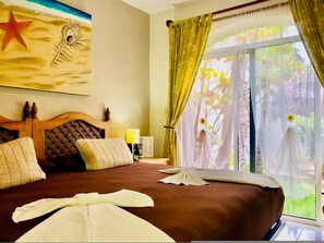 11 bedrooms, bed sheets - 30 Pax 3 Connected Pool Villas (Playa del Carmen)