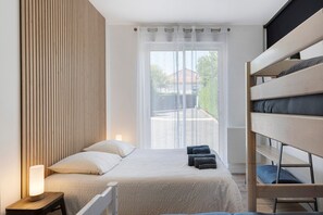 2 slaapkamers, een strijkplank/strijkijzer, wifi