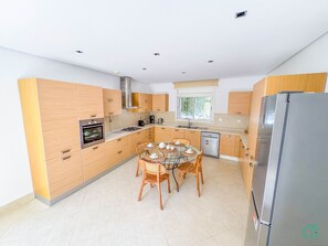 Fridge, dishwasher, coffee/tea maker - Villa des artistes  in Carthage (Carthage)