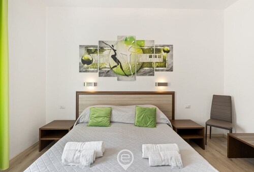 Summertime House - Room 3