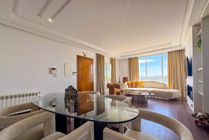 TV - Ain Zaghouan Nd Superbe apt avec terrasse et vue (La Marsa)