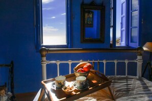 2 bedrooms, iron/ironing board, free WiFi, bed sheets - Villa Daphne (H5FH+VP Nikia)