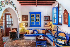 Interior - Villa Daphne (H5FH+VP Nikia)