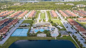 Exterior - Themed 5Bd Paradise Palms Close to Disney w Pool 8951 (Kissimmee)