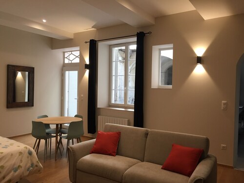 La Sérénité du Couvent au centre historique de Valence