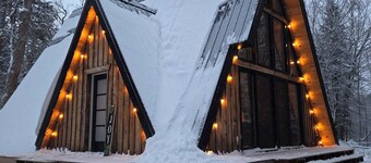 Mansfield A-Frame Retreat - Cozy cliff-top with river views