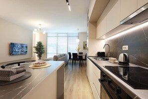 Private kitchen - Grandstay Apartments 008 (Durrës)