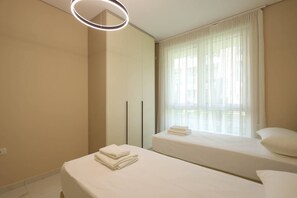 1 bedroom, desk, free WiFi - SanPietro Vacation Apartment 023 (Plazhi San Pietro)