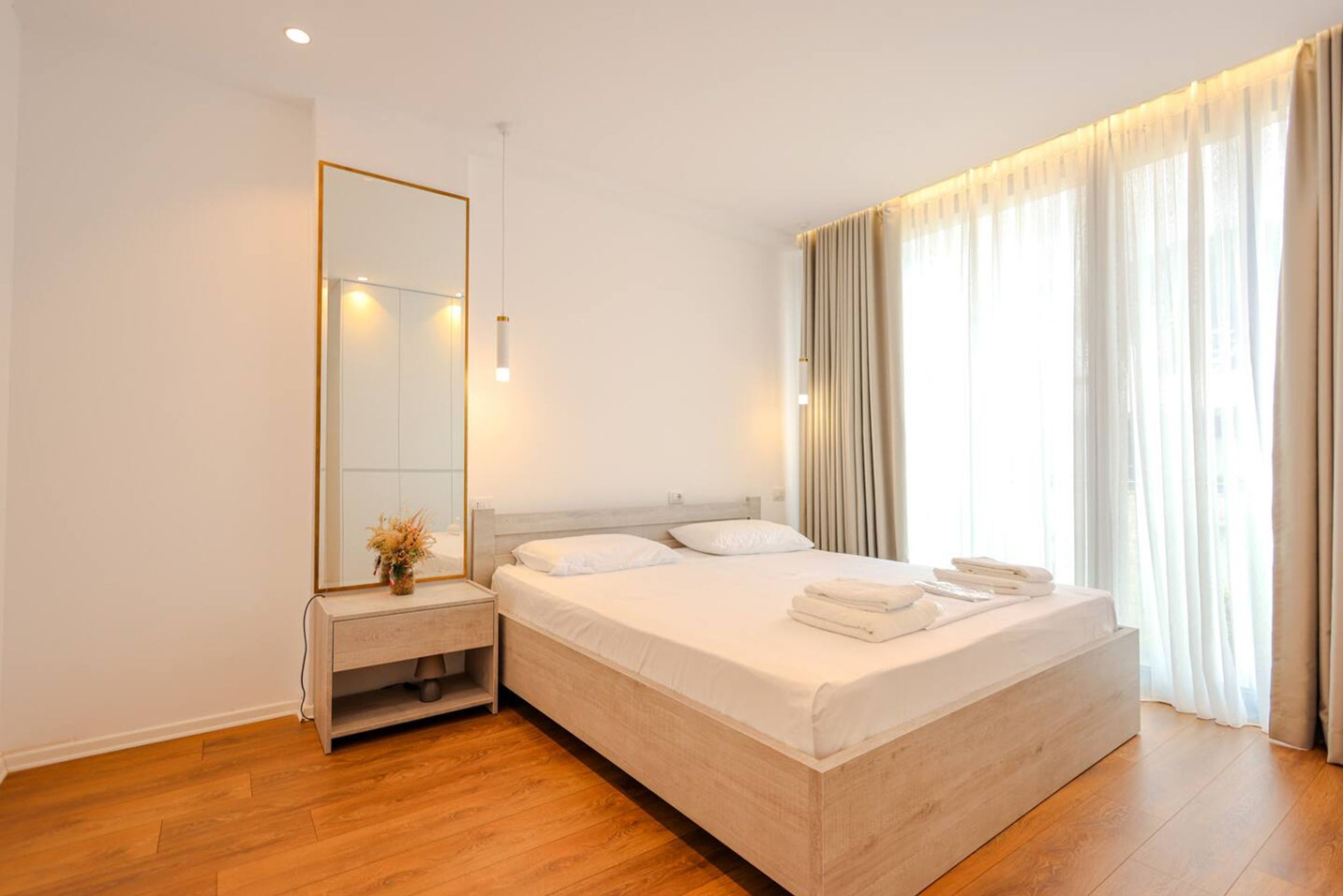 1 bedroom, desk, free WiFi