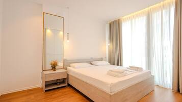 1 bedroom, desk, free WiFi