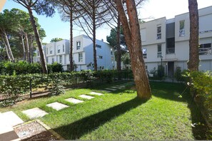 Property grounds - SanPietro Vacation Apartment 024 (Plazhi San Pietro)