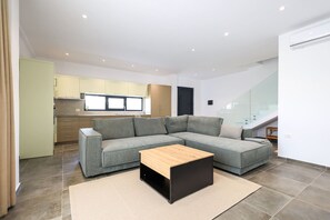 TV, offices