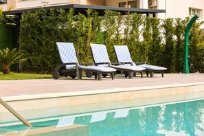 Pool - SanPietro Vacation Villa 007 (Plazhi San Pietro)