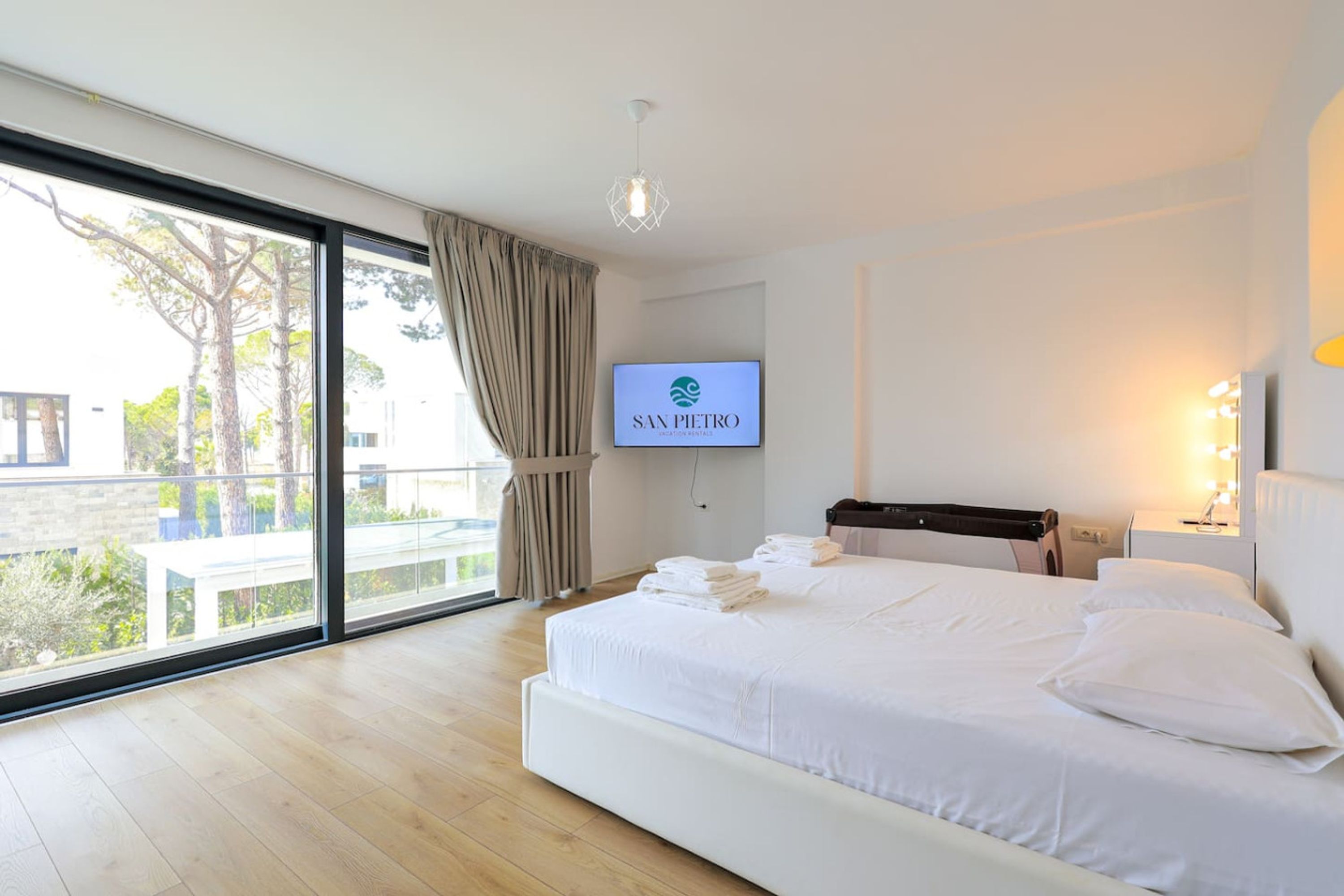 1 bedroom, desk, free WiFi