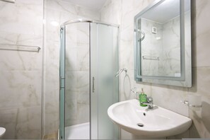 Bathroom - SanPietro Vacation Apartment 043 (Plazhi San Pietro)