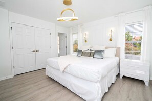 Desk, iron/ironing board, free WiFi, bed sheets - Gorgeous 4Bd w Pool at Encantada Resort 8523 (Kissimmee)