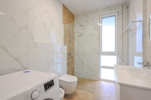 Bathroom - SanPietro Vacation Apartment 047 (Plazhi San Pietro)