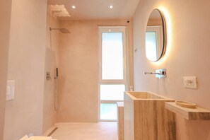 Bathroom - SanPietro Vacation Apartment 046 (Plazhi San Pietro)