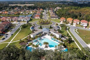 Exterior - Family Friendly 12Bd w Jacuzzi Veranda Palms 4401 (Kissimmee)