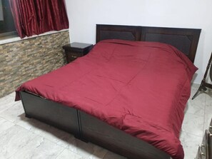 1 Schlafzimmer, Bügeleisen/Bügelbrett, WLAN