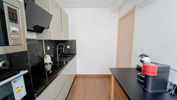 Fridge, microwave, oven, dishwasher