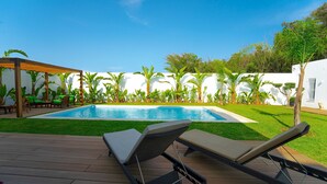 Unclassified image, 4 of 19, button - La Marina: secure seaside with pool (La Marsa)