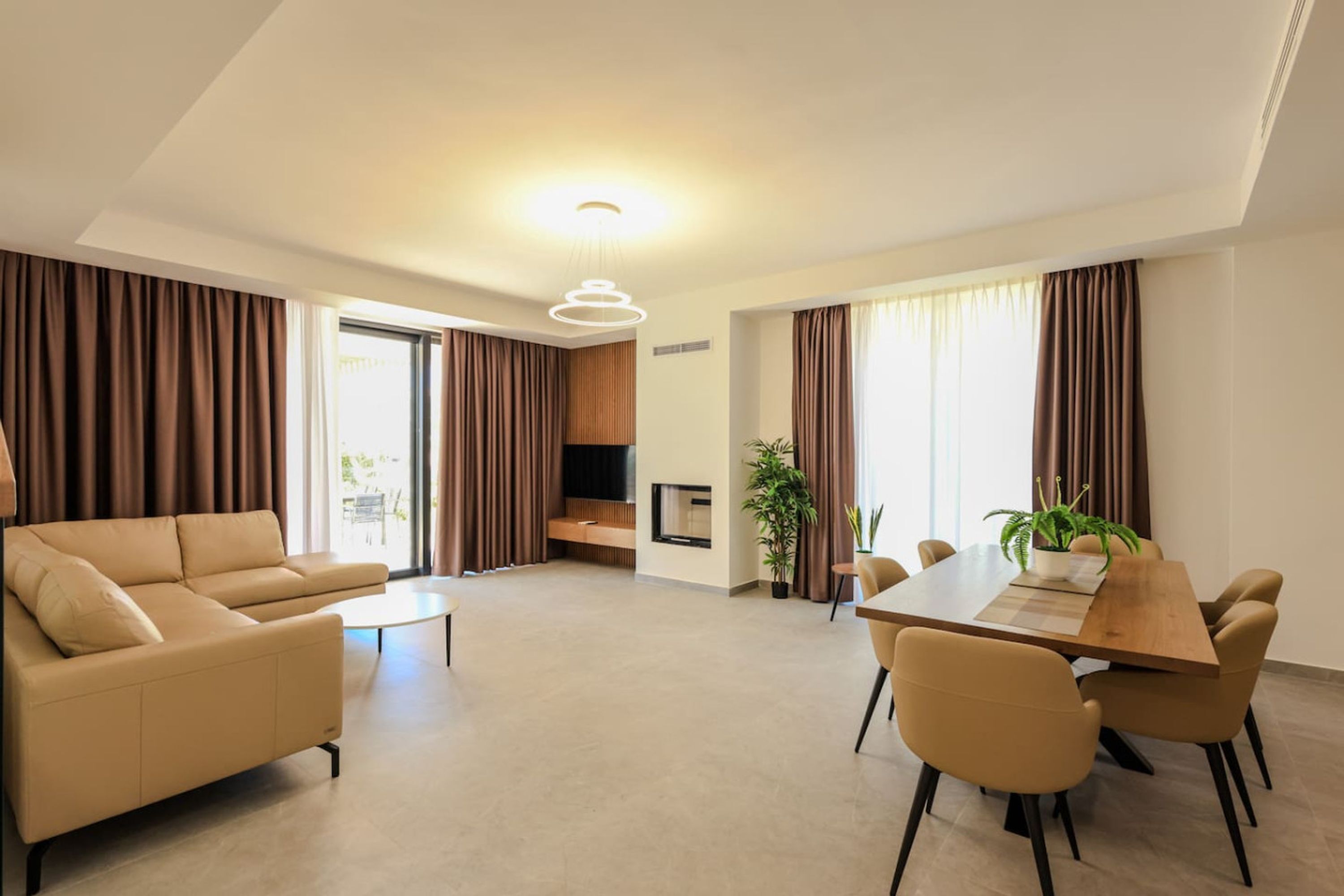 TV, fireplace, offices