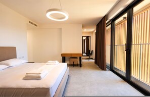 1 bedroom, desk, free WiFi