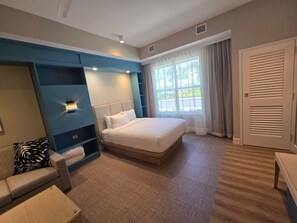 1 bedroom, desk, iron/ironing board, bed sheets - Go! 29 Margaritaville Studio (Kissimmee)