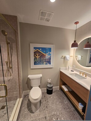 Shower, hair dryer, towels - Go! 29 Margaritaville Studio (Kissimmee)