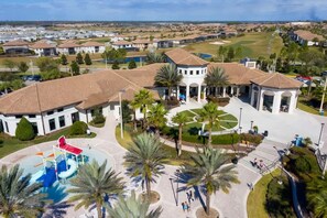 Exterior - Spacious 7BR w  Pool  Spa   Game Room Near Disney (Kissimmee)