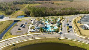 Exterior - 5BR Private Pool  Resort Amenities Near Disney (Kissimmee)