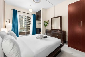 House - Free Housekeeping Visits During Your Stay - Stayshort - Cozy 1BR Retreat in JLT That Sleeps 4 (Dubai)