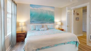 Room - NEW! Pool, BBQ, Beach Access, Hot Tub, Gym (SDreaming) (Westport)