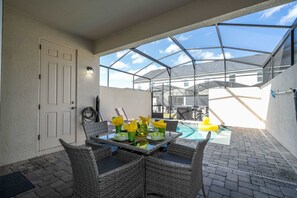 Outdoor dining - Splendid 6Bd w  Private Pool   Solara Resort 2154 (Kissimmee)
