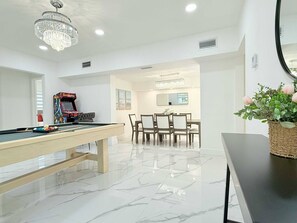 Spielezimmer