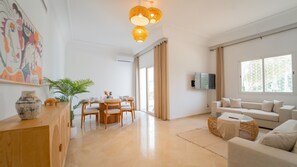 TV, offices - (Yasmine Hammamet)