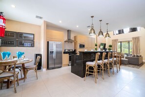 Dining - Modern Magic Village Home for 12 with Grill 3131 (Kissimmee)