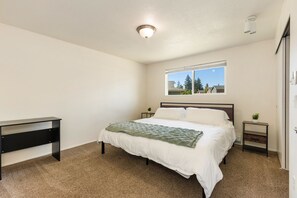 1 Schlafzimmer, Bügeleisen/Bügelbrett, kostenloses WLAN, Bettwäsche