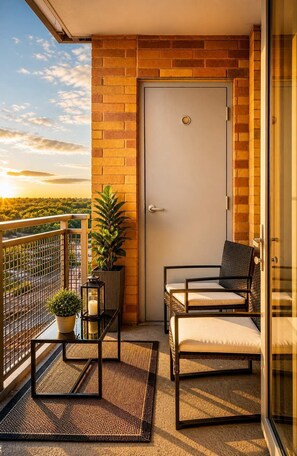 Terrace/patio - Downtown Silver Spring Walkable Metro Skyline Balcony Corner Suite | Luxe Pad (Silver Spring)