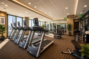 Fitness facility - Midtown Atlanta 1BR Skyline Balcony Corner Condo by Piedmont Park | Luxe Pad (Atlanta)