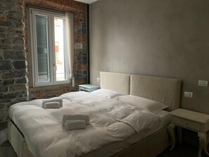 Deluxe Apartment - Romantic Chic Apartment (Como)