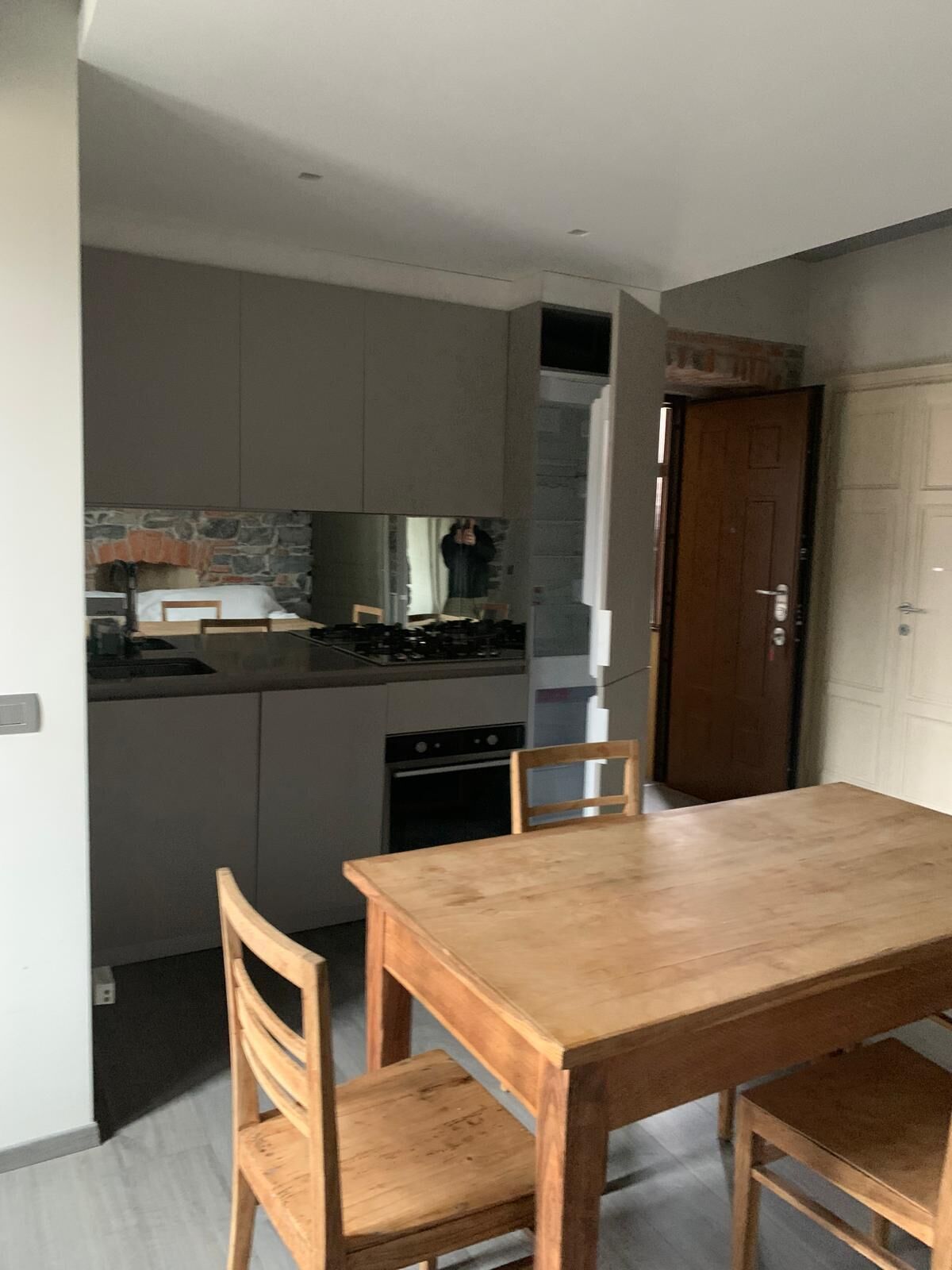 Deluxe Apartment | Dining